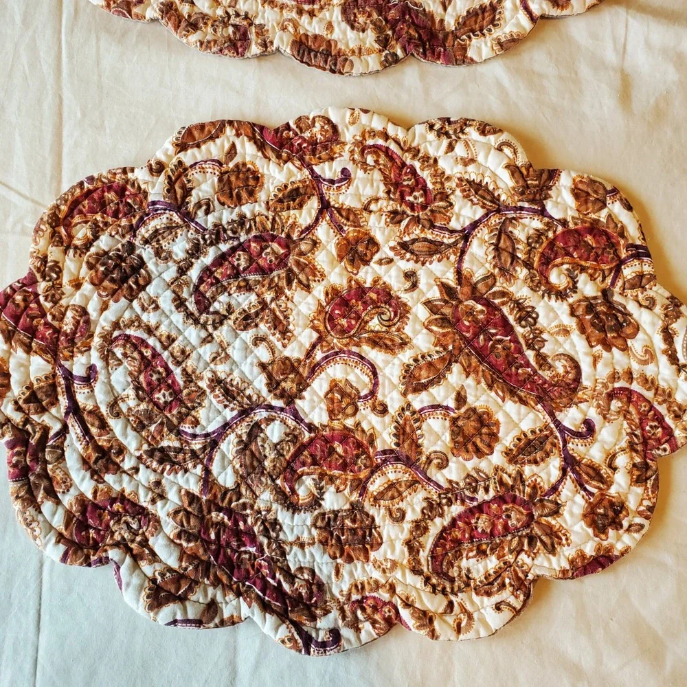 Set of 4 Reversible Quilted Cotton Placemats Paisley Floral Scalloped Oval 17x12
